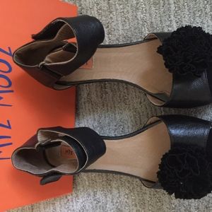 Dress or casual Shoes